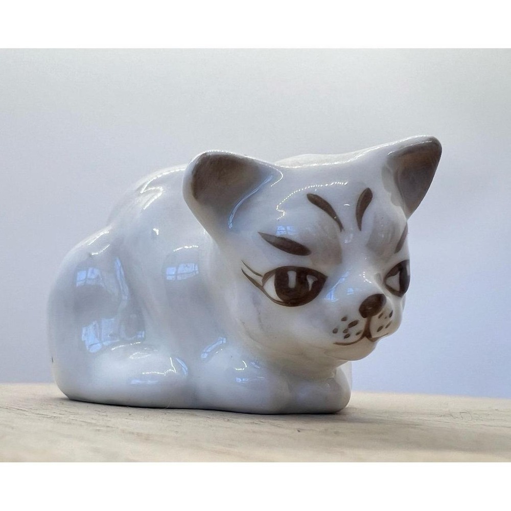 Small Vintage Coalport Bone China Cat Figurine Made in England White Collectible